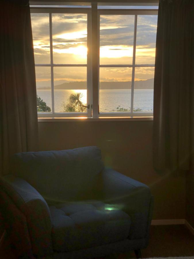 2Mins To Lakefront Family Retreat タウポ エクステリア 写真